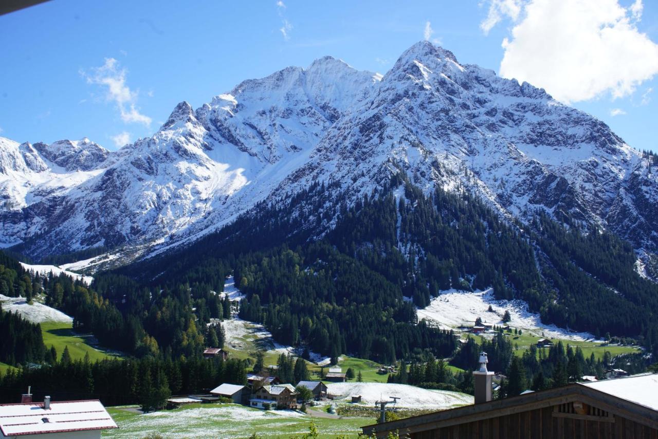 Walser Art Apartment Mittelberg Exterior photo