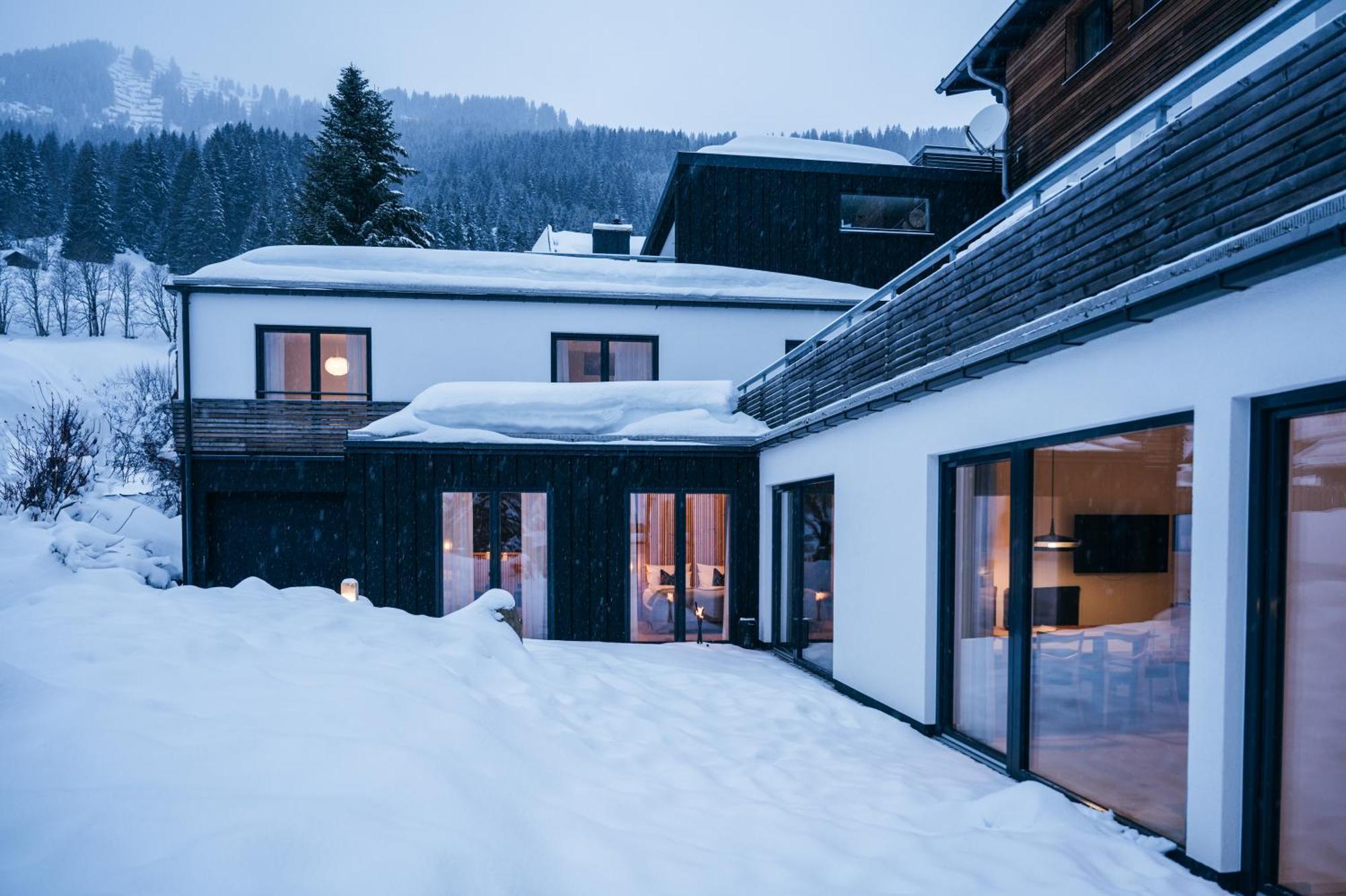 Walser Art Apartment Mittelberg Exterior photo